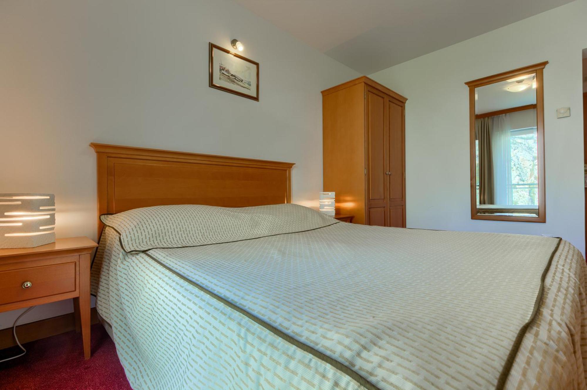 Hotel Villa Dvor (Adults Only) Omiš Habitación foto